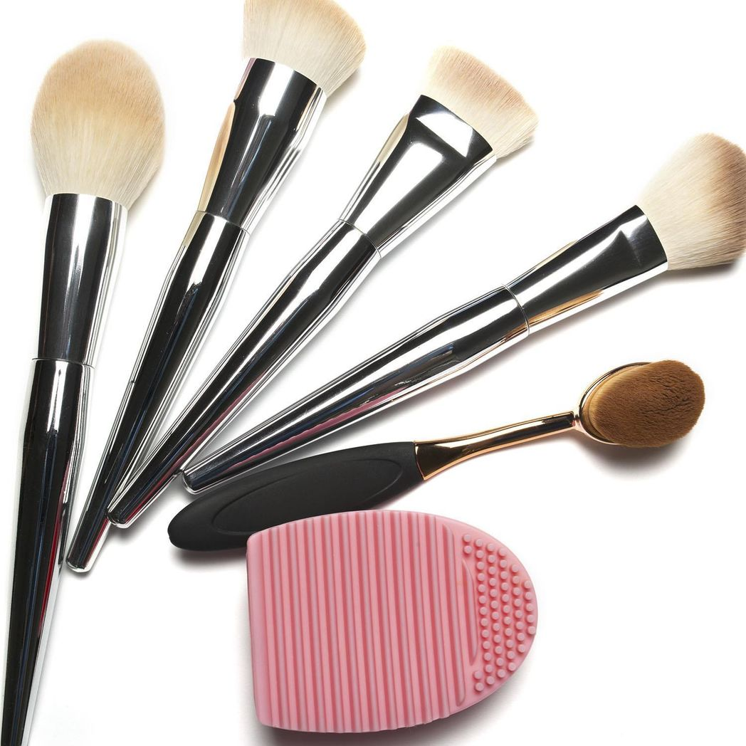 Silicone Brush Cleaning Egg – Pink