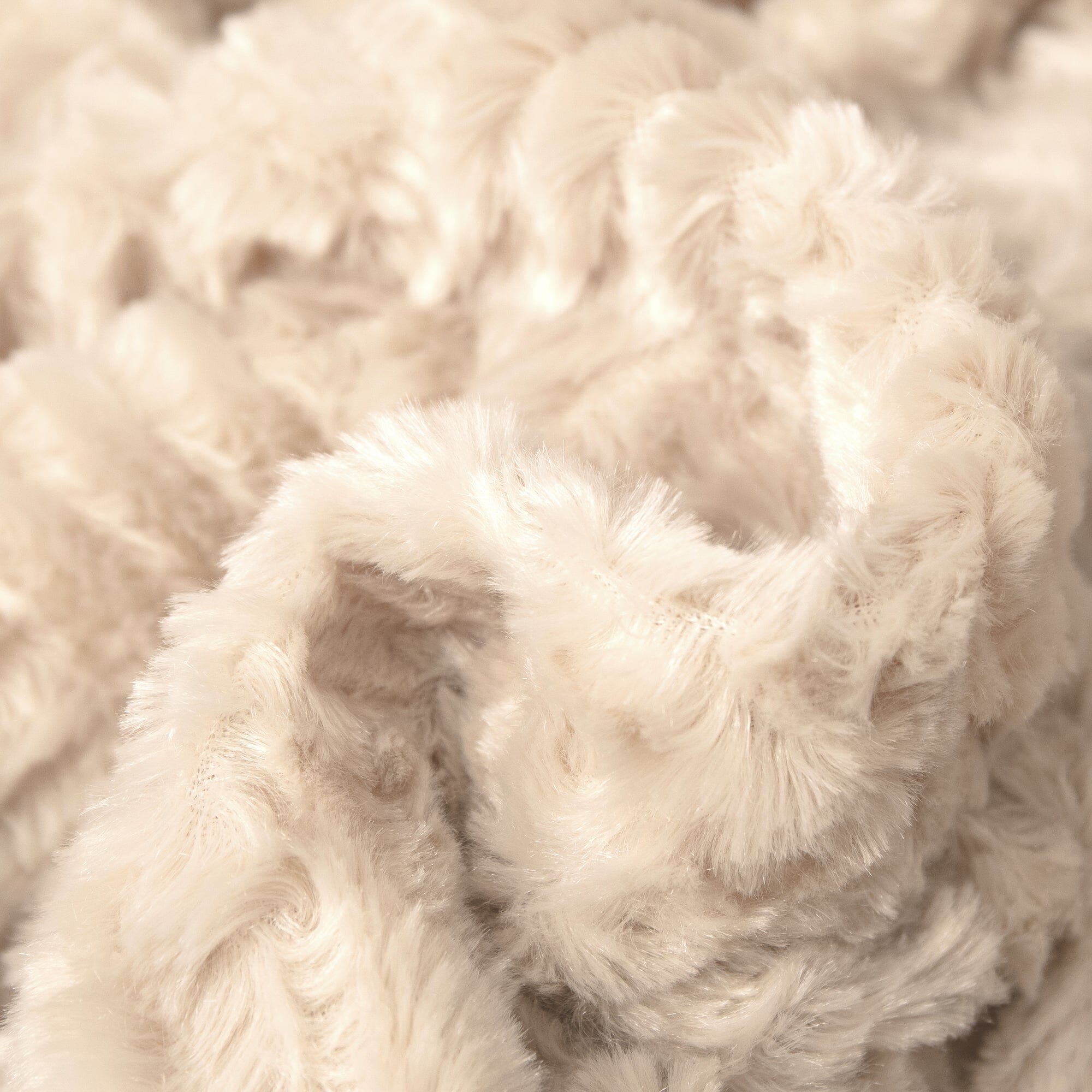Soft Luxury Champagne Ivory Sherpa Faux Fur Throw Blanket