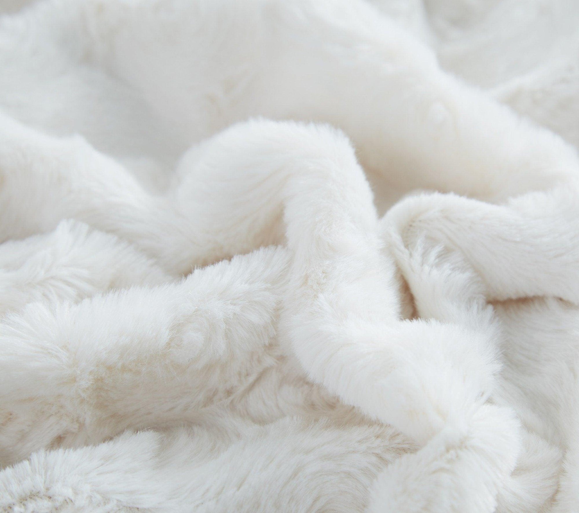 Soft Luxury White Rose Sherpa Faux Fur Throw Blanket