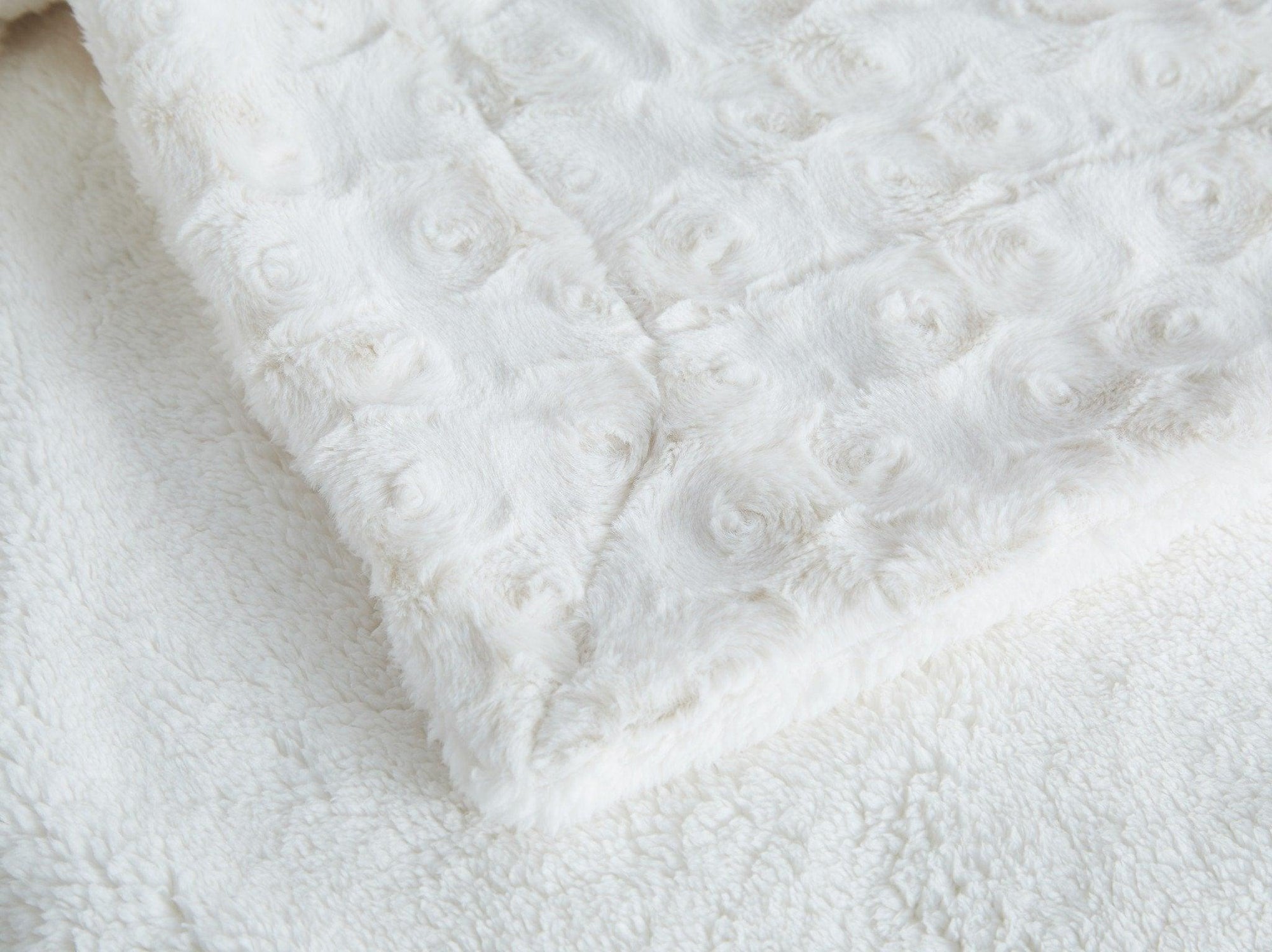 Soft Luxury White Rose Sherpa Faux Fur Throw Blanket
